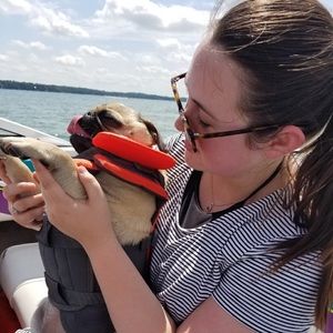 Meet your Posher, Sierra